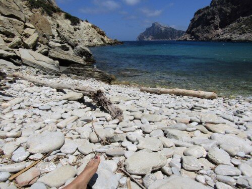 Playa de piedras de Cala Bóquer