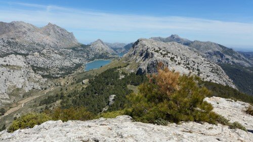 Vistas a Cúber desde la cima de L'Ofre